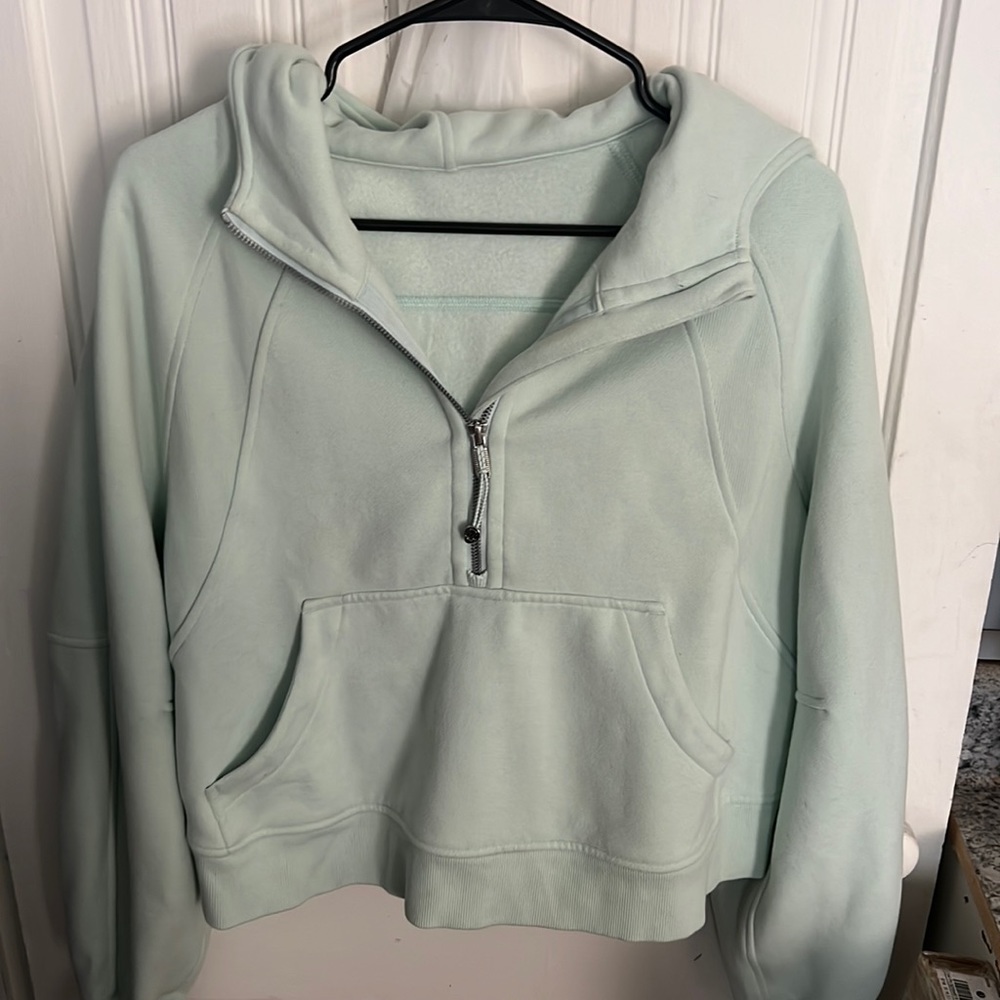 EUC lululemon scuba hoodie